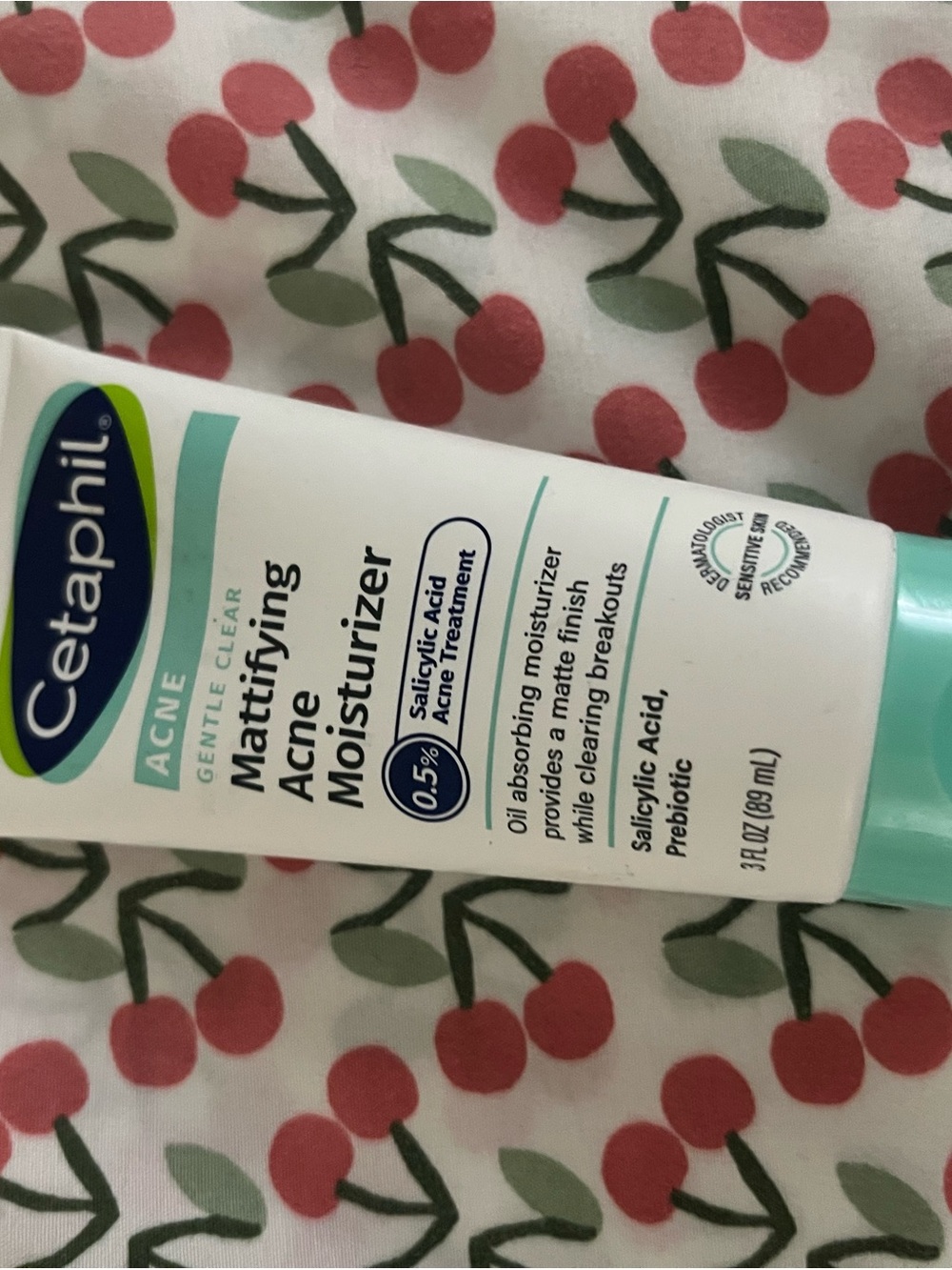 Cetaphil Mattifying Acne Moisturizer – Mint Green